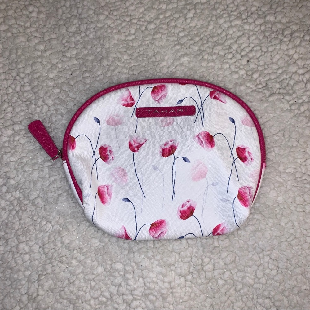🌷Tahari Makeup Bag🌷